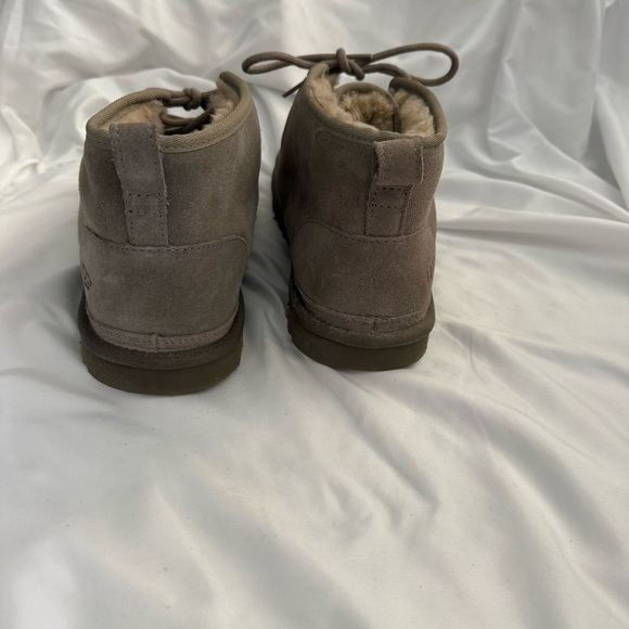 EUC UGG Neumel Chukka Boot main image 4